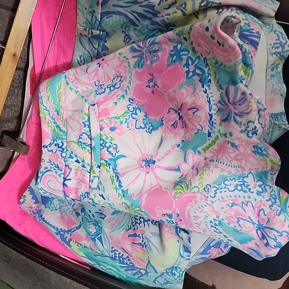 VEUC sz 4 Lilly Pulitzer 5" Buttercup Knit Shorts - Picture 9 of 9